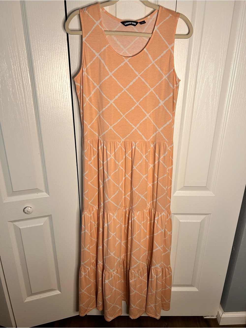 Lands End Women’s Size M Peach White Geometric Tiered Sleeveless Maxi Dress